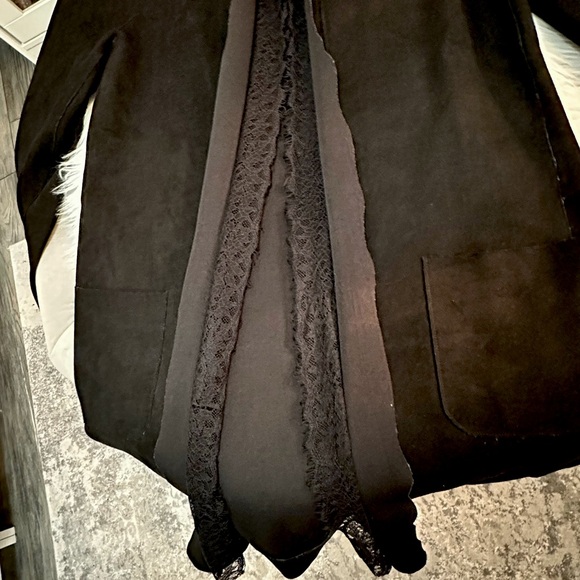 Black Microsuede Open Front Jacket With Lace Front Edge Joan Vassi New York MED - Picture 4 of 4